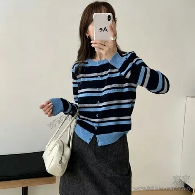 6851#
