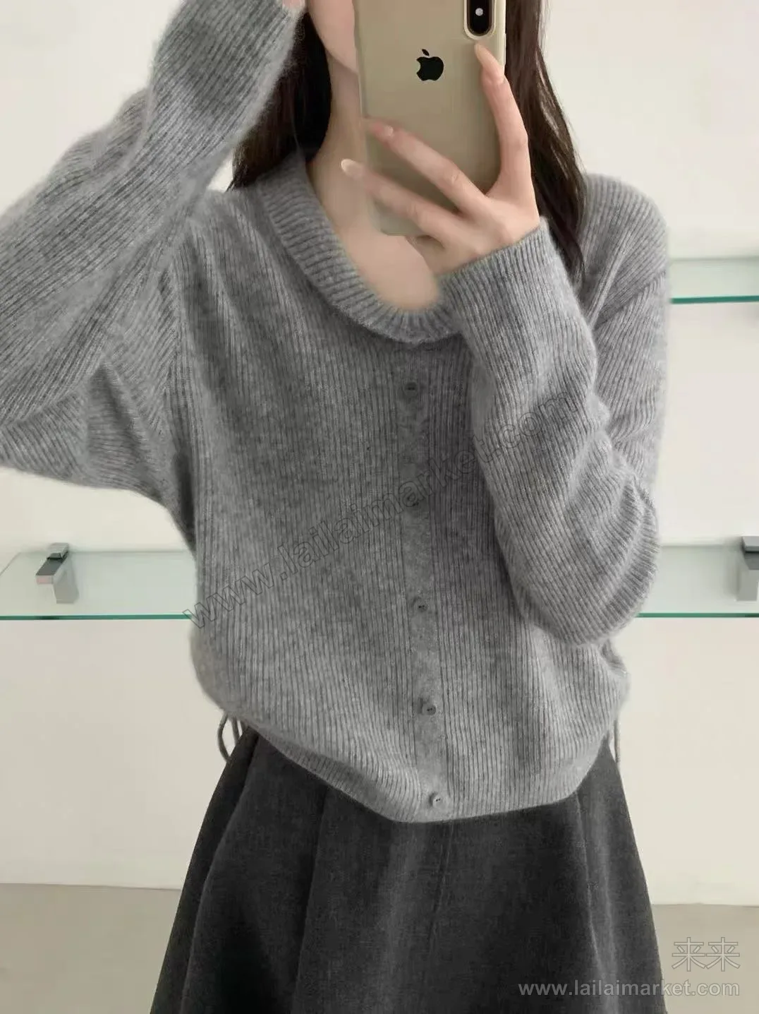 8218#