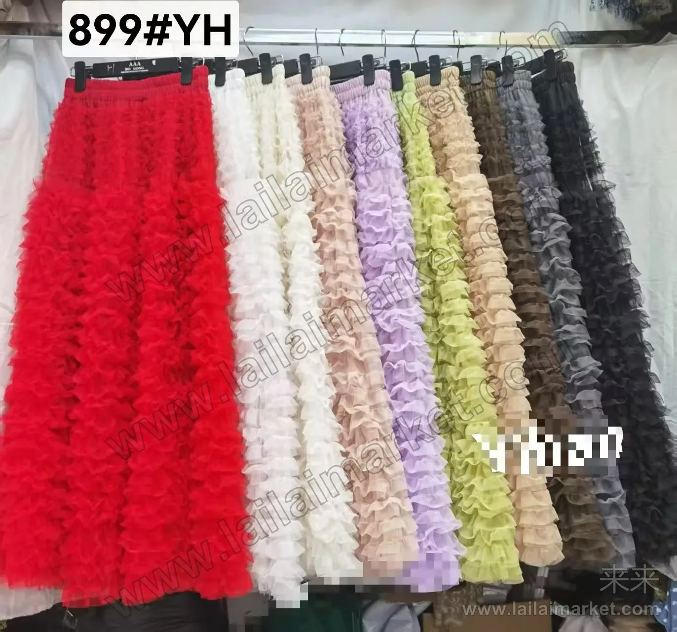 899