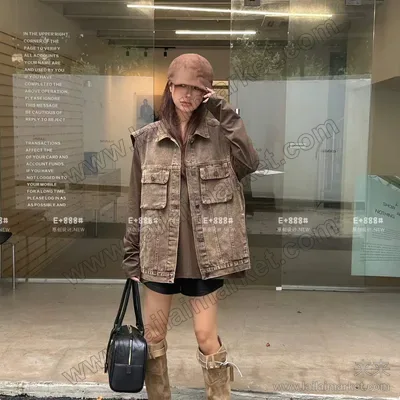 888#