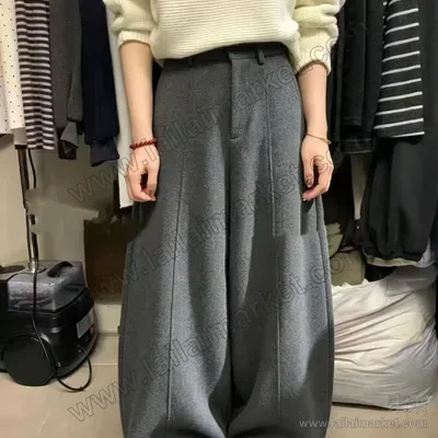 98569