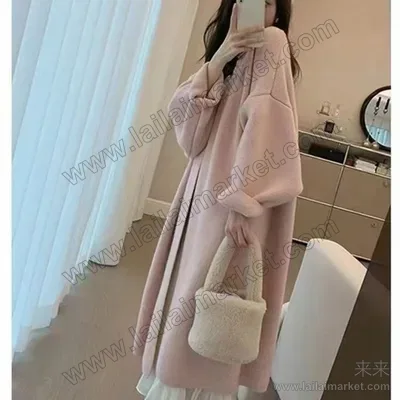 813