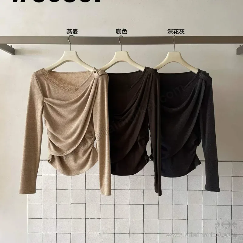 蕾丝拼接荡领上衣