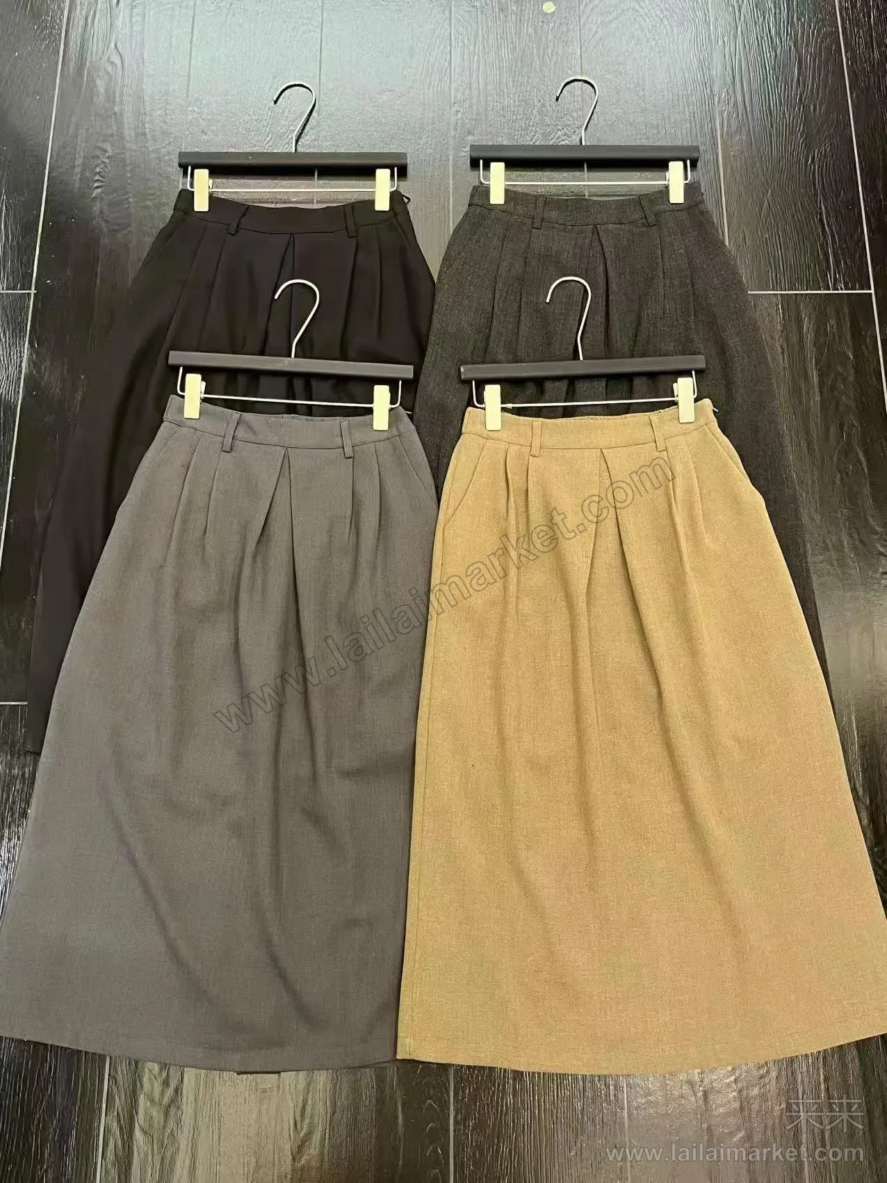 百搭压褶半身裙