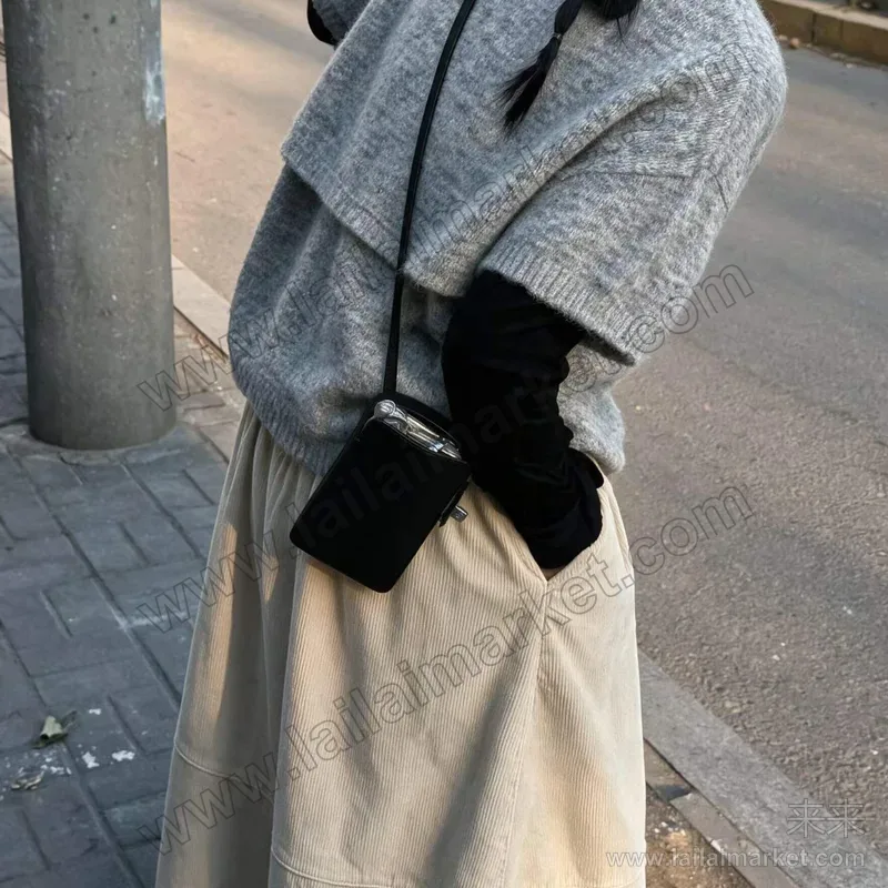 披肩式毛衣