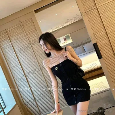 麻花针织抹胸收腰连衣裙配胸针