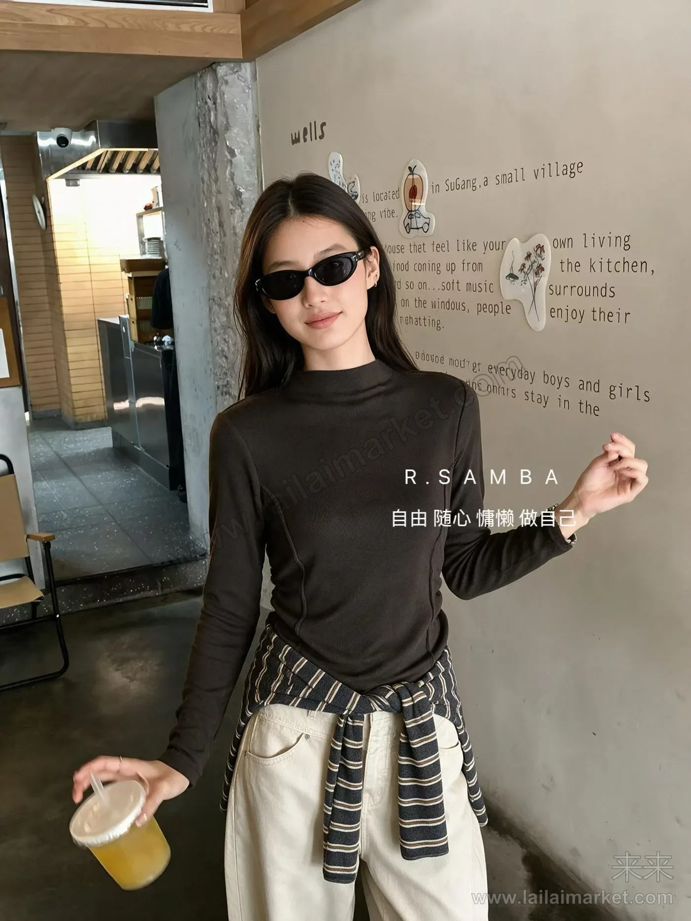 后背排扣小心机打底衫